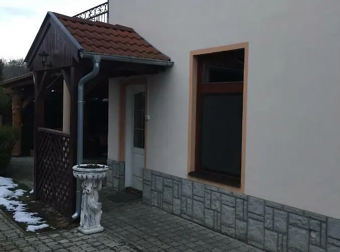 Gæstehus Car-es Panzio 3*
